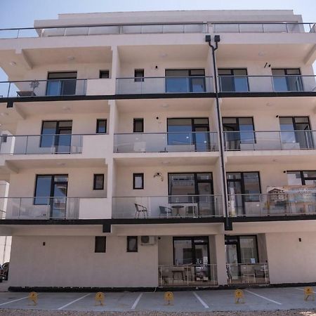 Garsoniera De La Mare Apartment Navodari Bagian luar foto