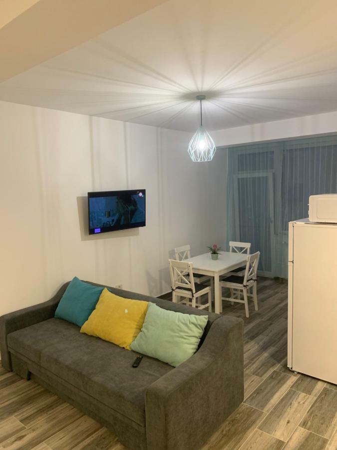 Garsoniera De La Mare Apartment Navodari Bagian luar foto