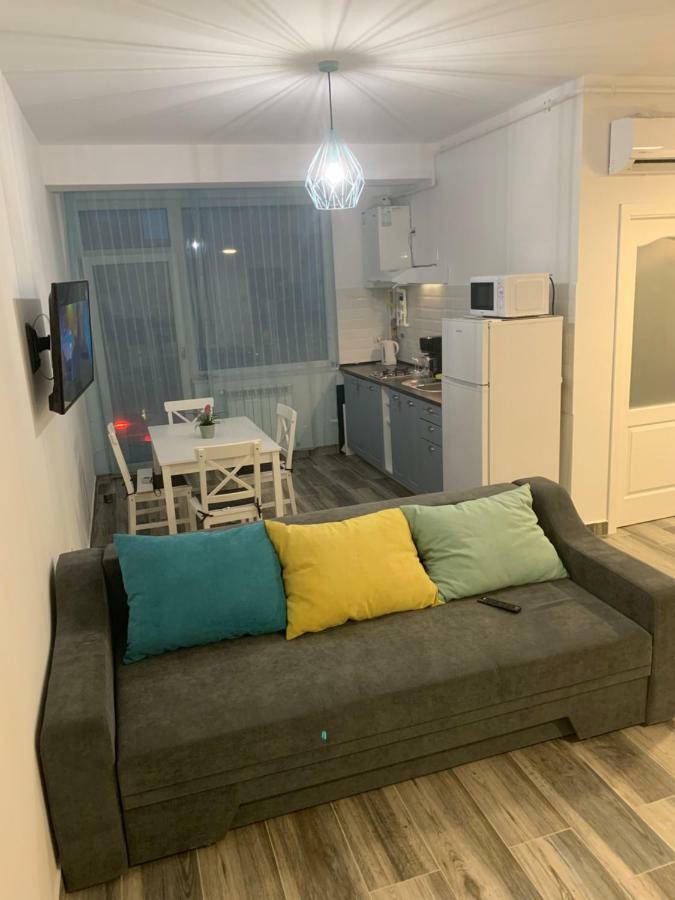 Garsoniera De La Mare Apartment Navodari Bagian luar foto