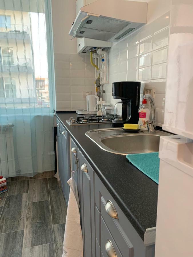 Garsoniera De La Mare Apartment Navodari Bagian luar foto